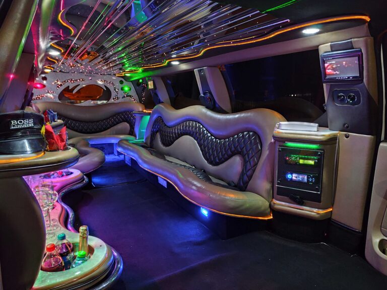 Ford Boss 3 ford boss srodek